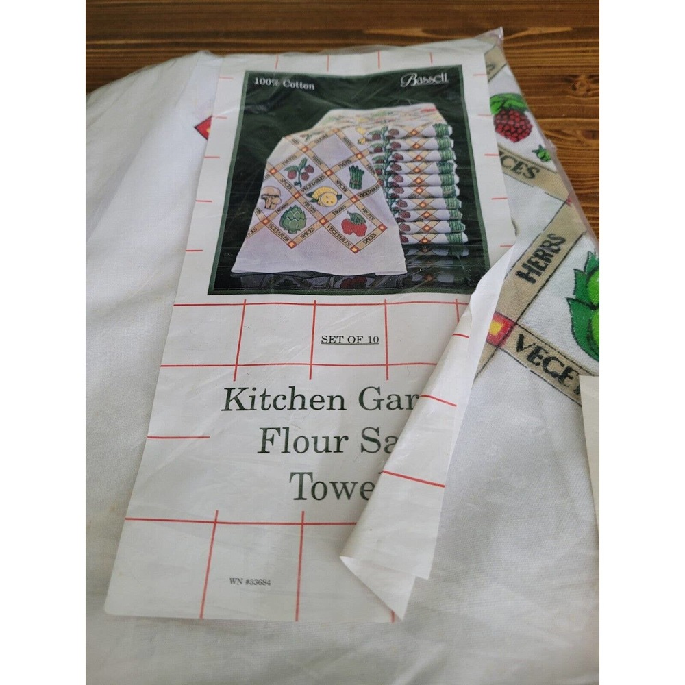 Vintage Bassett kitchen print Dish Towels 100% cotton NOS
